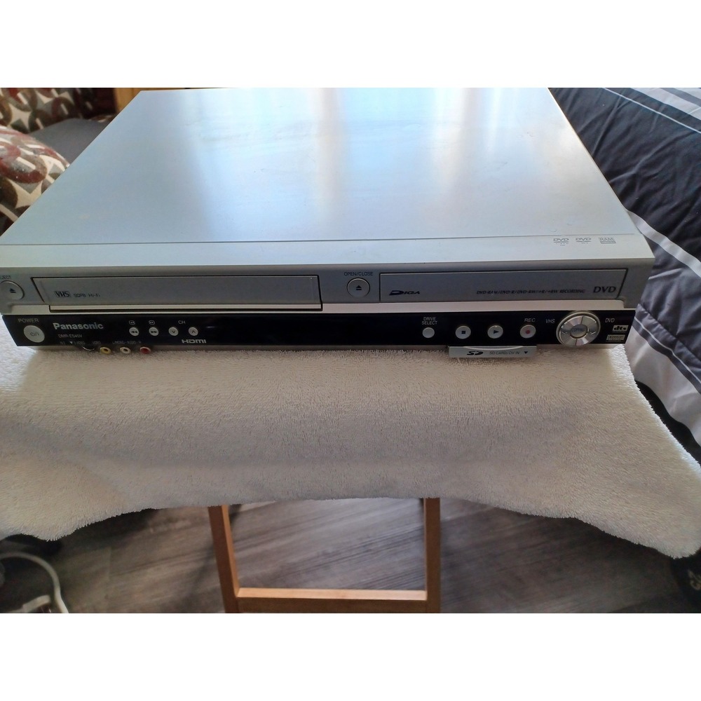 Panasonic DMR-ES45V DVD VHS Recorder VCR Combo HDMI SD Card Silver Player